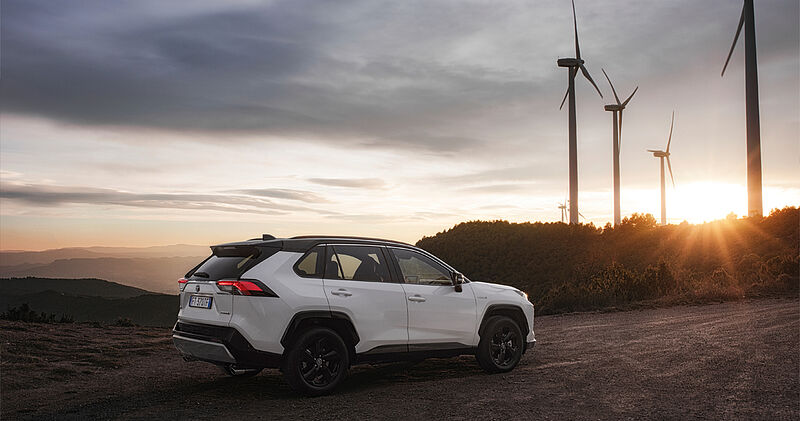 Toyota RAV4 Hybrid überzeugt im SUV Vergleichstest